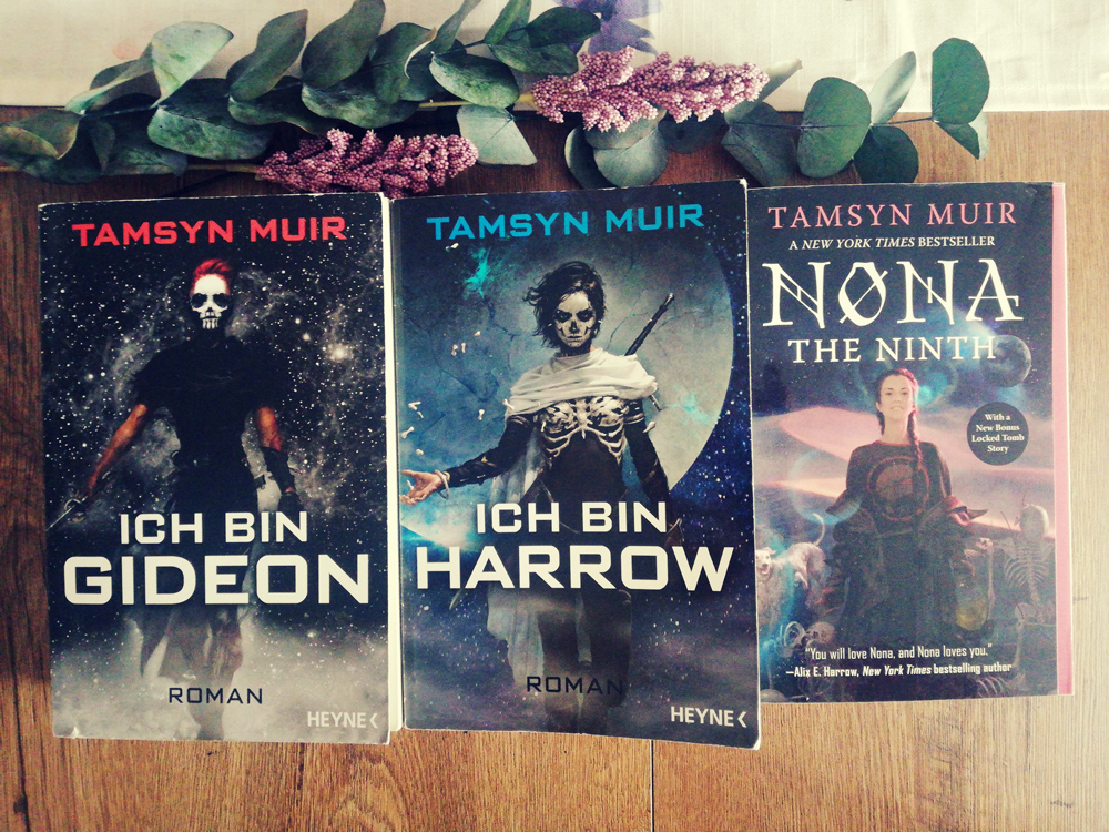 [Düsterer SciFi-Fantasy-Mix] Tamsyn Muir – Die verschlossene Gruft&nbsp;1-3