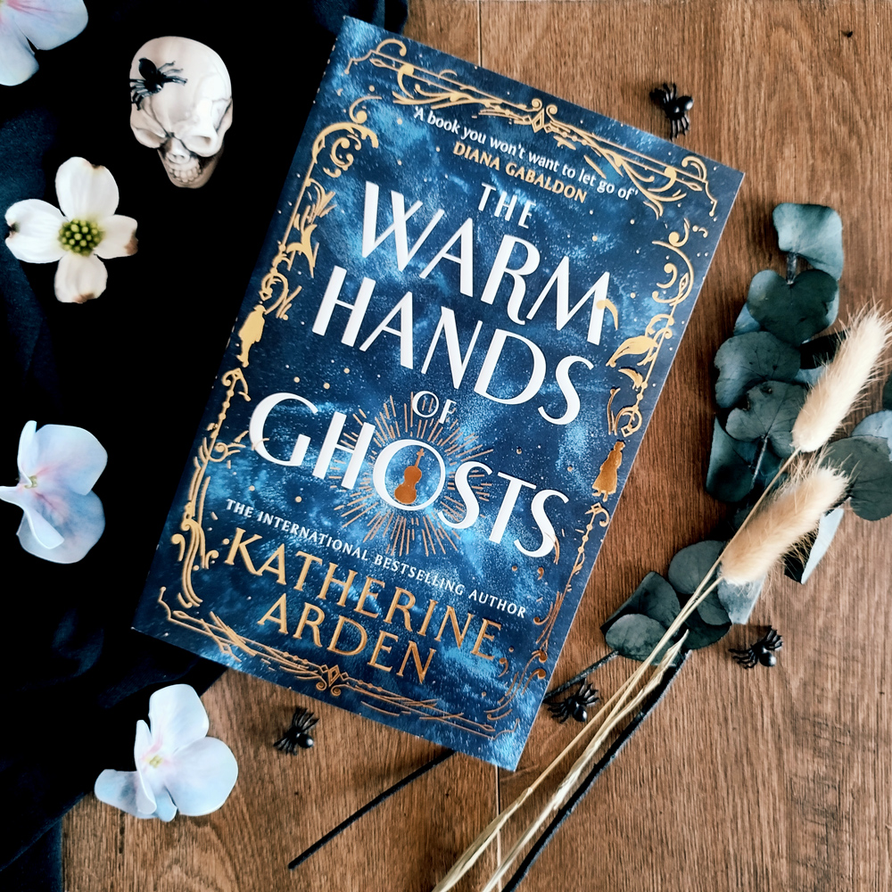 [Spooky Season] Katherine Arden – The warm hands of&nbsp;Ghosts